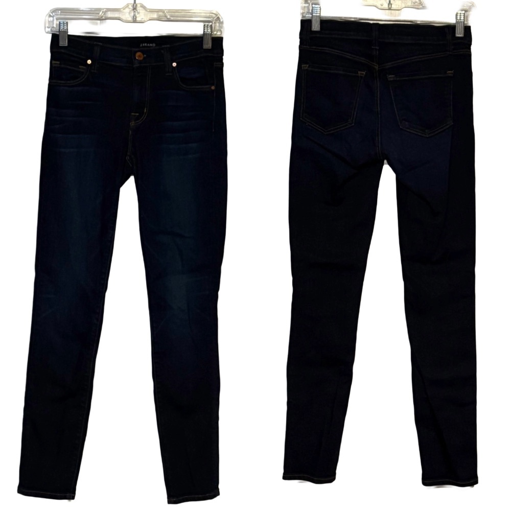 ✨ J Brand Skinny Leg Jeans 👖 Size 26 • Covert Dark Wash Classic Stretch Denim